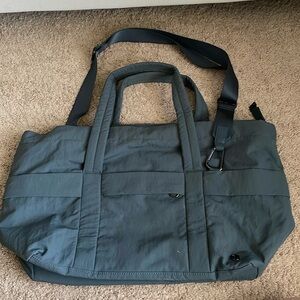 Lululemon duffel
